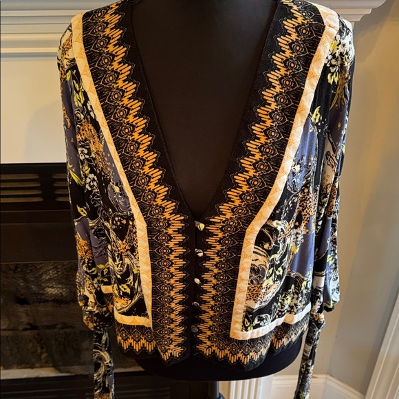 Free People Tops - Free People Catch Me If You Can - Black and Gold Patterned Crop Top - NWOT